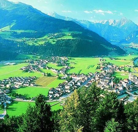 ゾーネナウ アパート